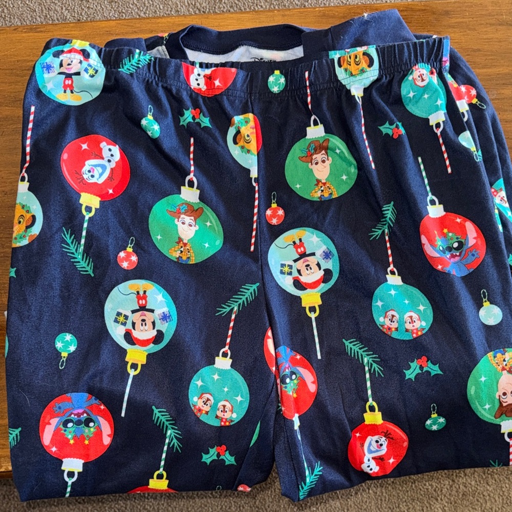 Disney Navy & Light Gray Holiday Pajama Set with Mickey, Olaf & Friends - Picture 5 of 5